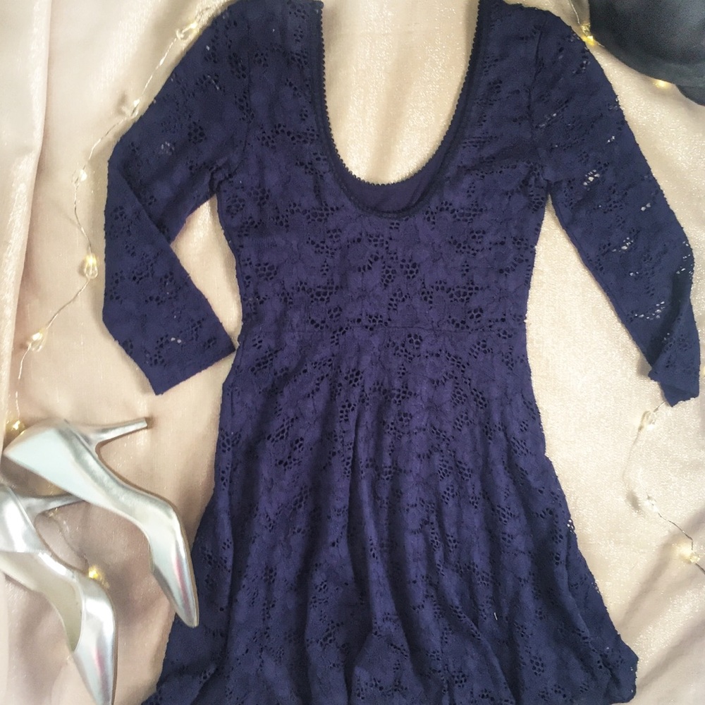 Free People Lace Dress Navy with 3/4 sleeve - Picture 5 of 8